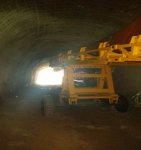 �湦�����������ġ���ɽ�ס�