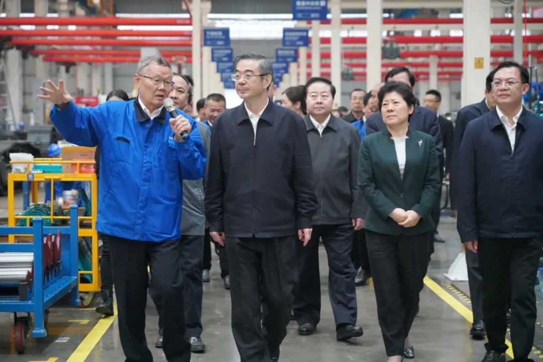 ��ǿ�����ǹ��ɶԹ������ܣ���ǿ֪ʶ��Ȩ���� ����������������