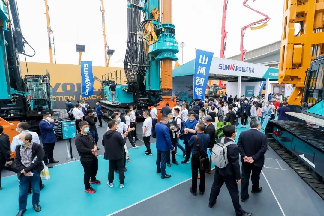 ����Ʒ���������ǹ��ɶԹ������ܿͻ�������ǩԼ��8��Ԫ