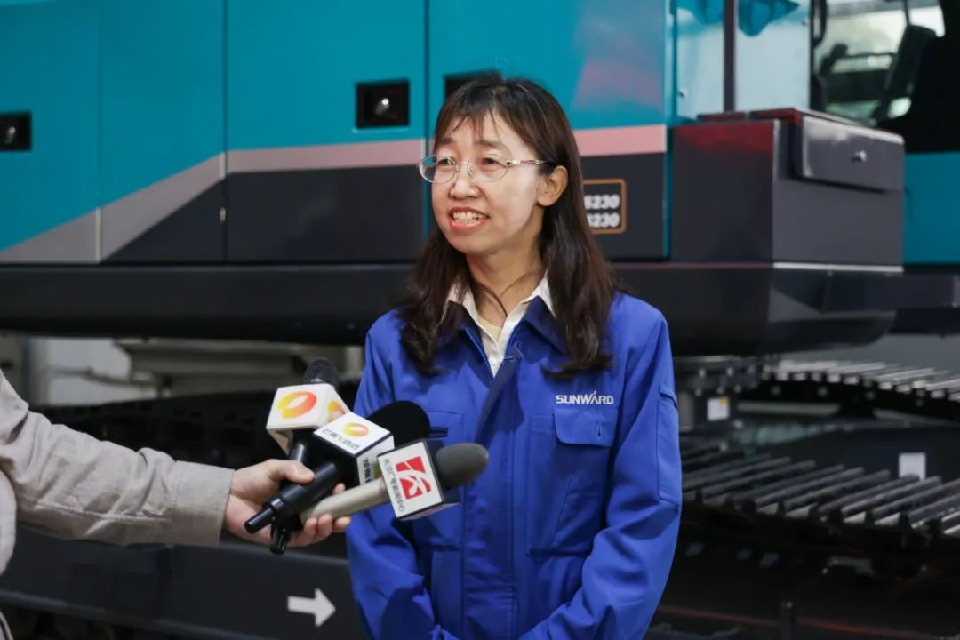 ������̨���ǹ��ɶԹ�������SWE240FED�綯�����ھ������