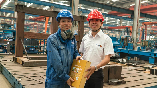 �������š����������˶���ο��һ��Ա��