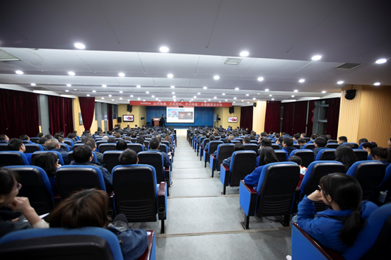 �ǹ��ɶԹ������ܿ�չ���������� �м�ʹ����������������˶�