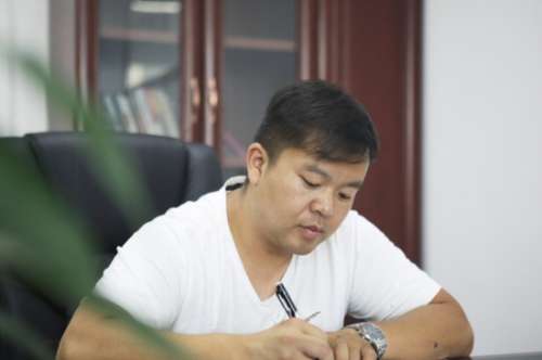 �ǹ��ɶԹ���-׷�󿵽�,����һ������