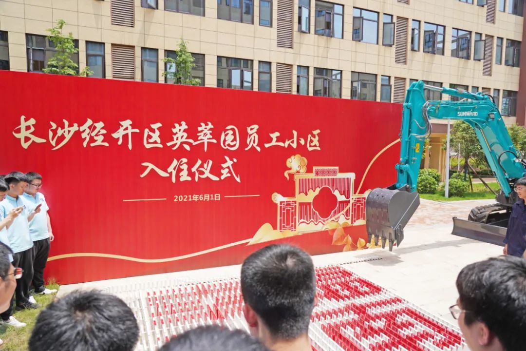 ���Ӵ���ֱ����Ŀ�������й�������ƪ����һ�𿴿�ֱ������ǹ��ɶԹ���Ԫ�أ�