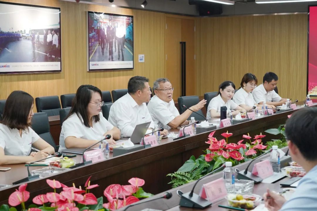 �й��ű������ǹ��ɶԹ������ܹ���Ӫҵʵ�ָ�������Խʽ����