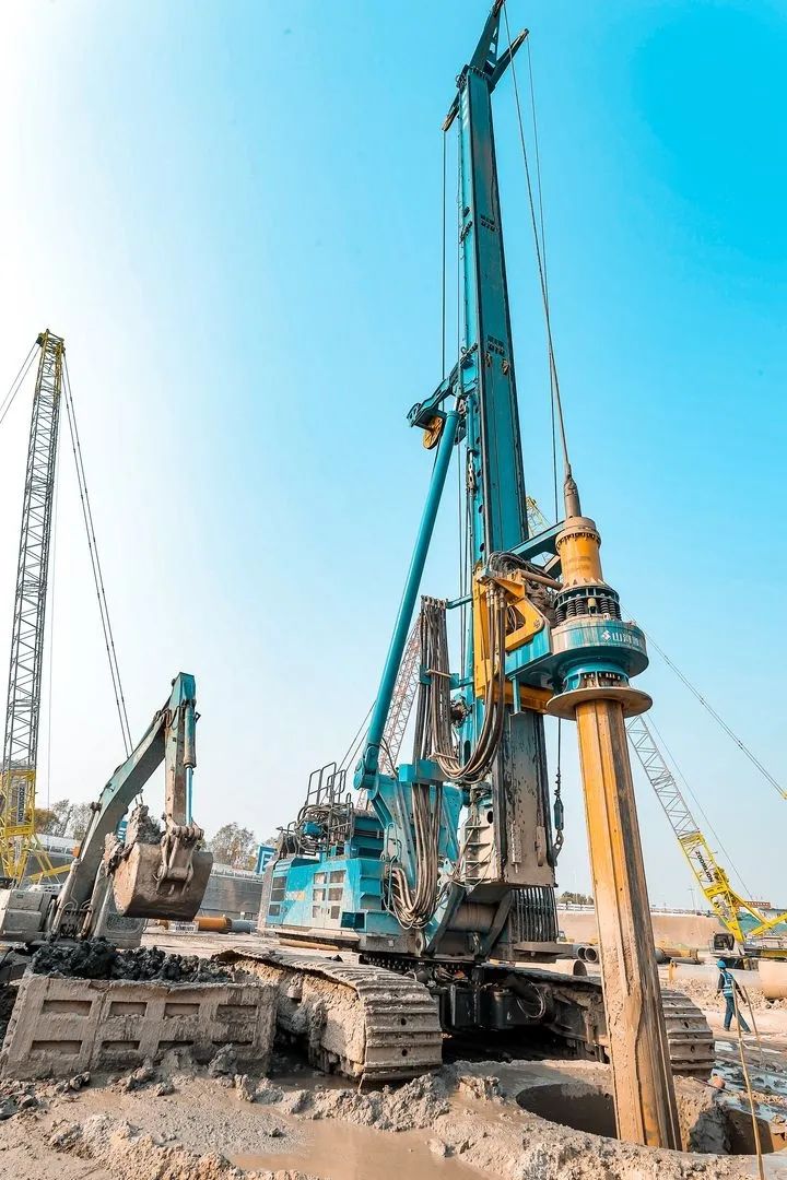 ����������ǹ��ɶԹ������ܳ���װ�������������ḱ�����ۺϽ�ͨ��Ŧվ����