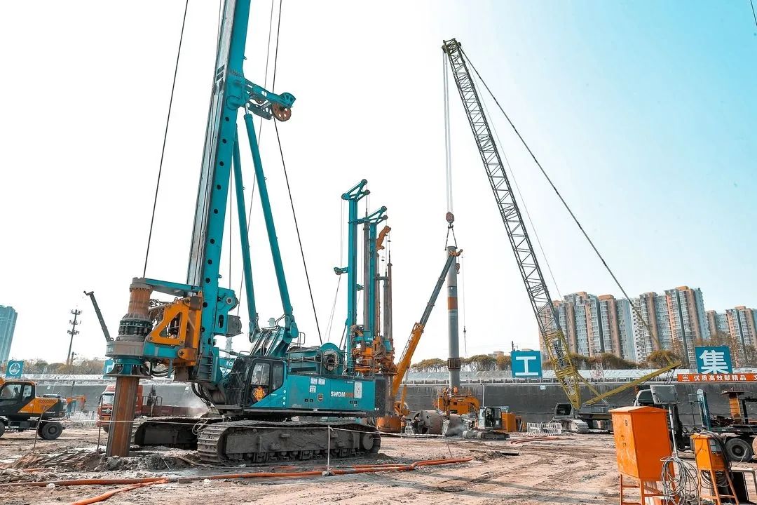 21���;��ñ����������������³ǡ��������� ���¹���װ����ҵ���پ۽����׽���ƻ�