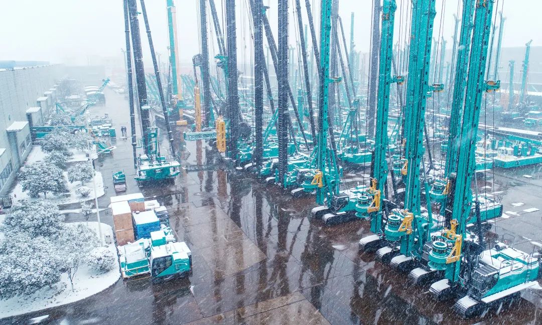 ��ѩ����������������ѩ���ǹ��ɶԹ�����