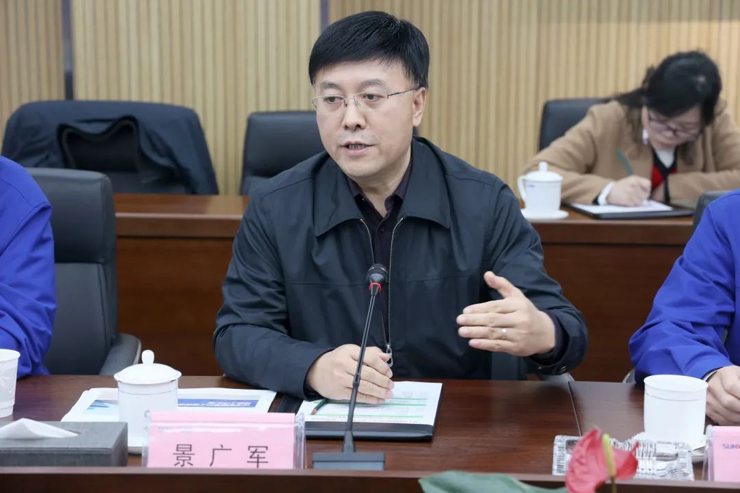 卢一先考察调研糖果派对官网智能