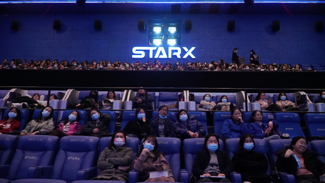 ������࣡�ǹ��ɶԹ������ܿ�չϵ���˶��衰Ů��