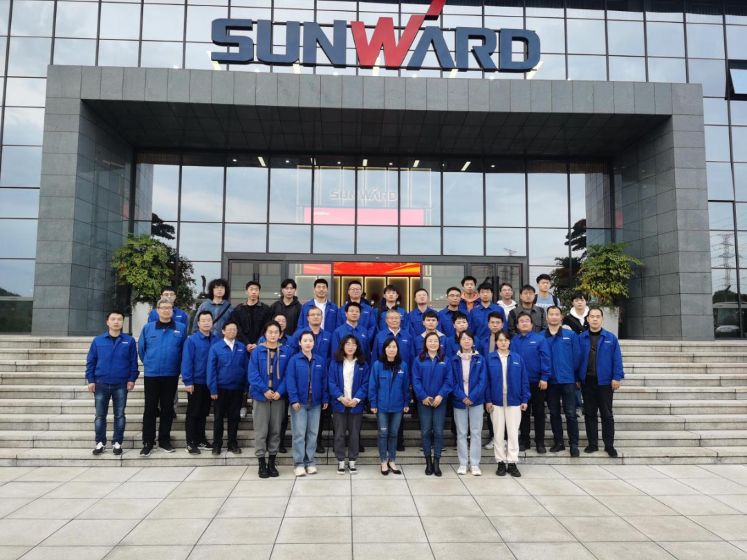 У�����֣��������ϴ�ѧ�о�����ҵ��ʦ����