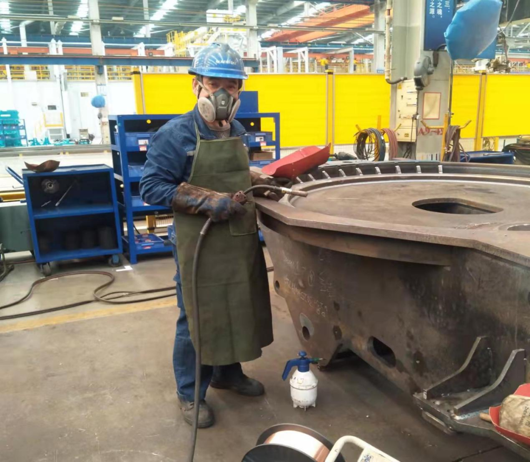 �ǹ��ɶԹ������� | һ�Ѻ�ǹ��������Ѥ������