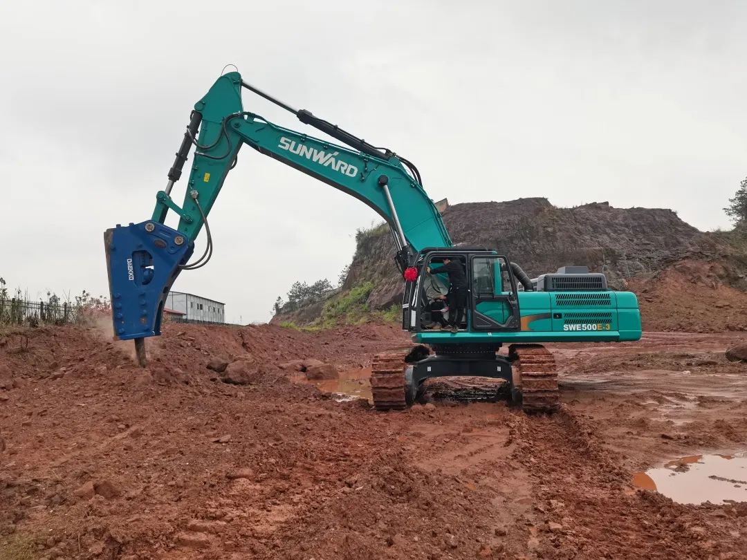 ���ֽ����ȳ����ǹ��ɶԹ��������д���һ�����г�����