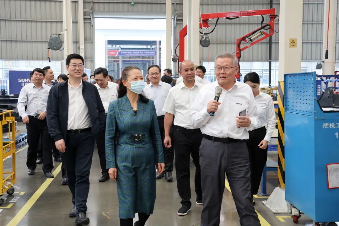 ���ѧ�к��������ϴ�ѧУ�����й�����ԺԺʿ�������������ǹ��ɶԹ�������