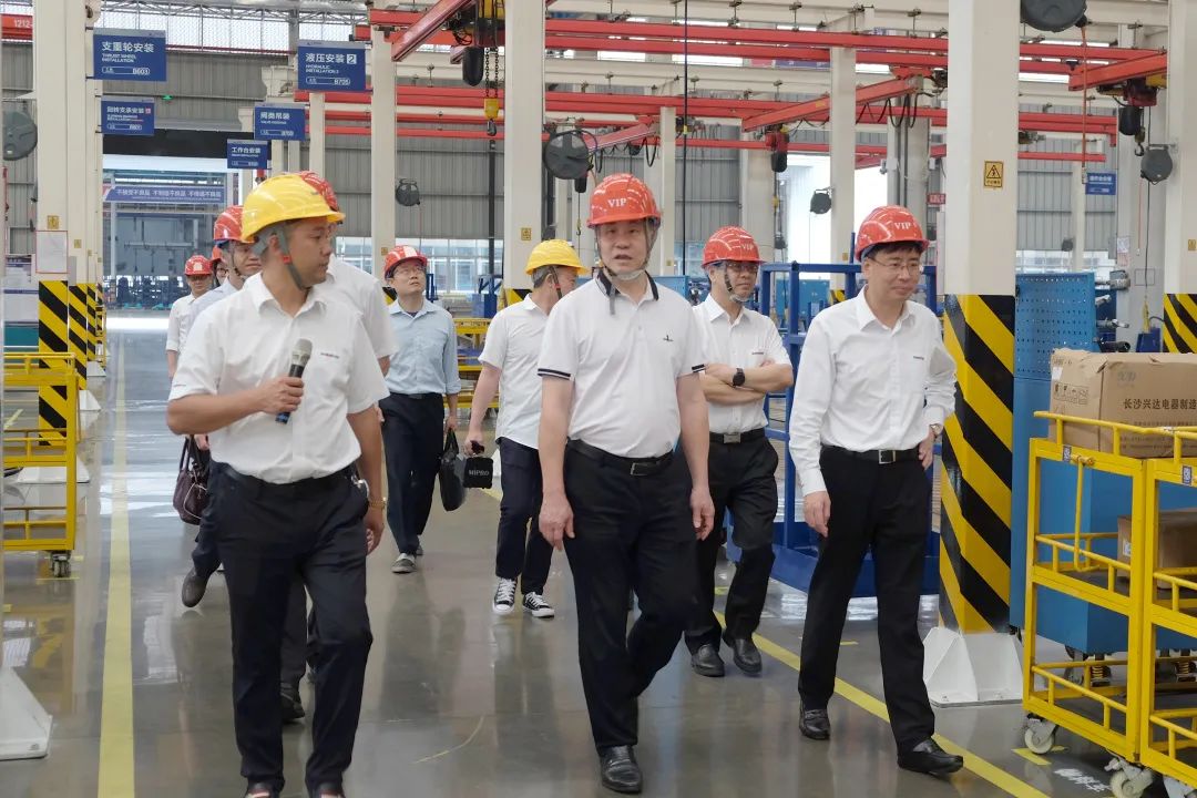 �ǹ��ɶԹ���-׷�󿵽�,����һ������