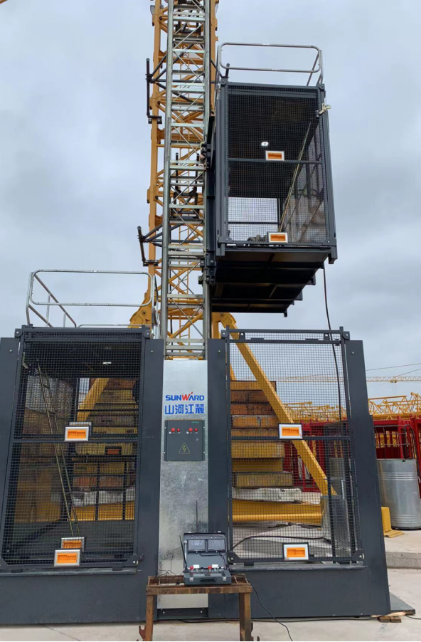 升降耗时缩短25%!糖果派对官网江麓首款中速变频施工升降机乐成下线