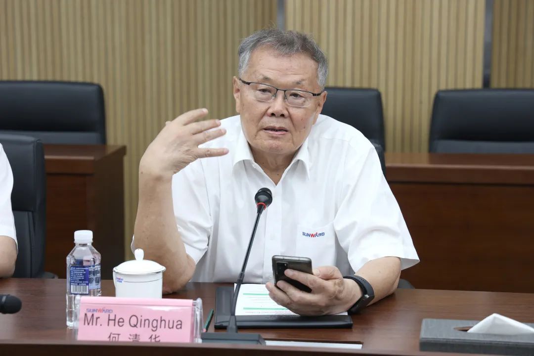 马拉维大使一行考察糖果派对官网智能