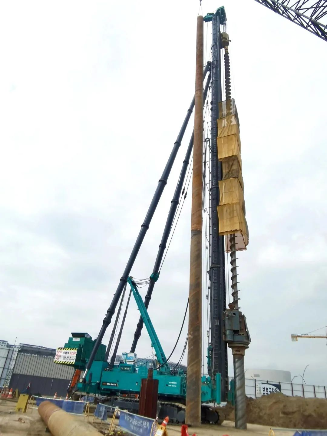 ��ȫ�����׮�ܡ�ո¶ͷ�ǣ��ǹ��ɶԹ�������ʵ�����������׶����MICE�ۺ�԰��