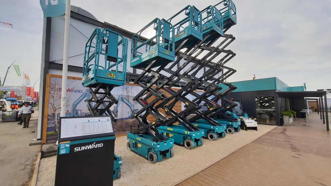 Bauma 2022 | �״��������ǹ��ɶԹ������ܸ߿ջ�е������