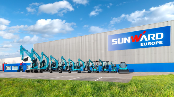 共建“一带一起”!糖果派对官网智能携手中铁九局助力匈塞铁路建设