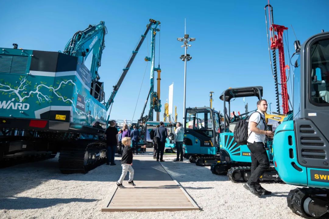 Bauma 2022 | 一组火热现场图带您重温糖果派对官网智能德国宝马展之旅
