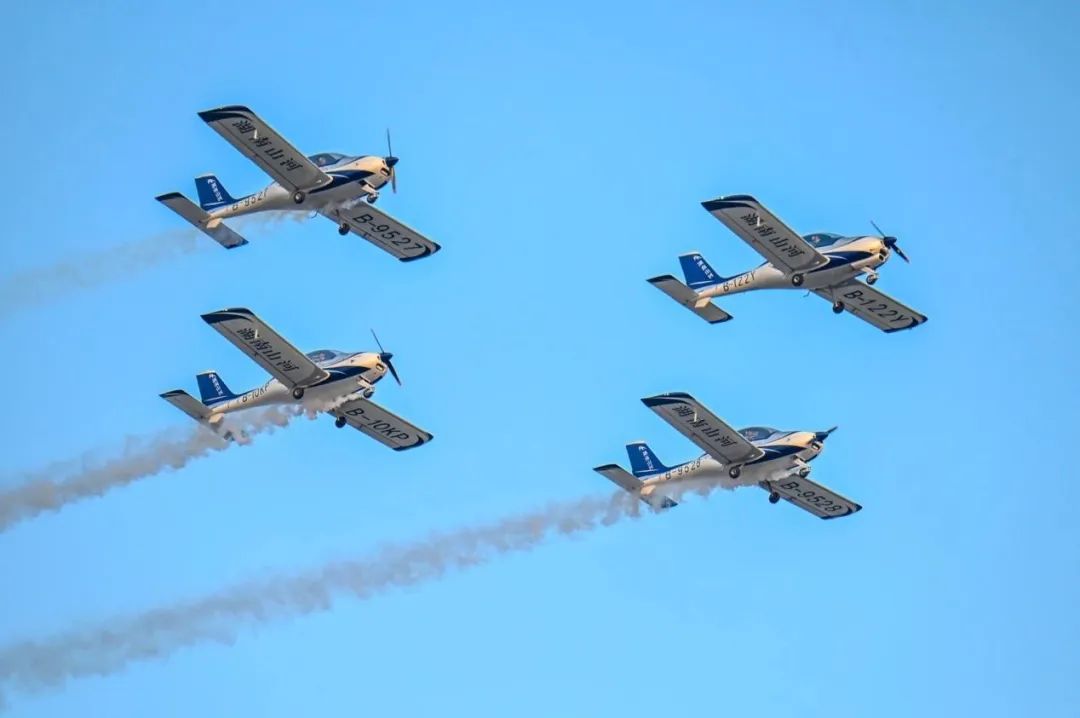 �ǹ��ɶԹ���-׷�󿵽�,����һ������