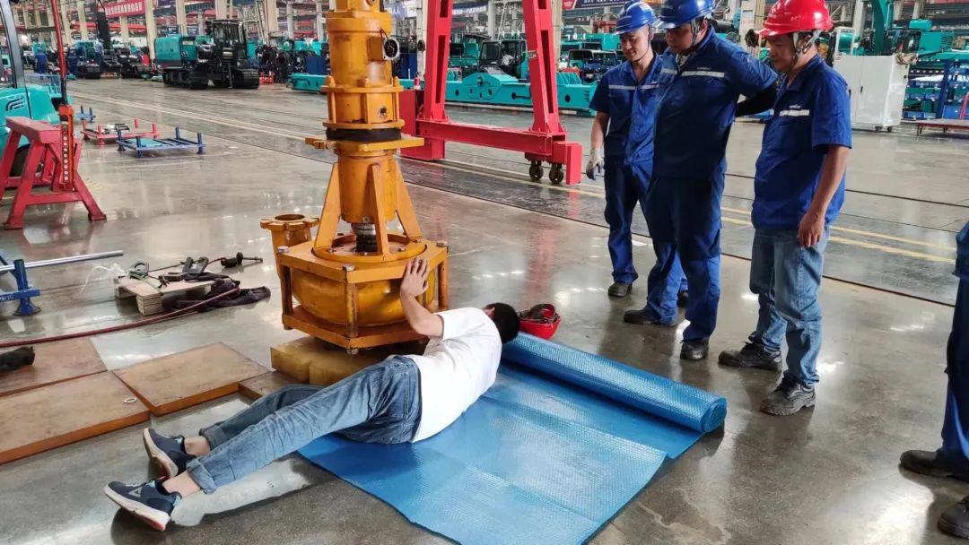 �ǹ��ɶԹ������� | һ��פ�����ؽ�������Ϊ�ǹ��ɶԹ����˵ļ�����֧������