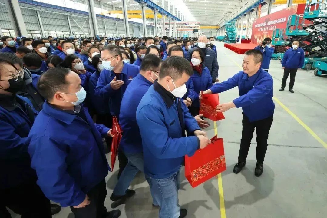 �ǹ��ɶԹ���-׷�󿵽�,����һ������