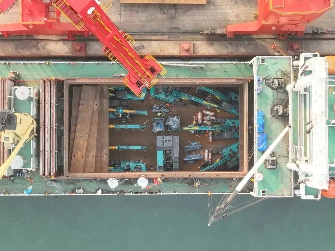 ��Ԫװ�����������������ǹ��ɶԹ������ܹ����г�ӭ�����ź�