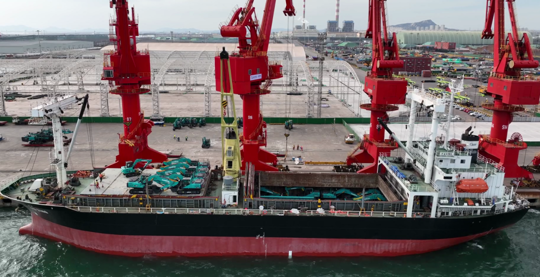 ��Ԫװ�����������������ǹ��ɶԹ������ܹ����г�ӭ�����ź�