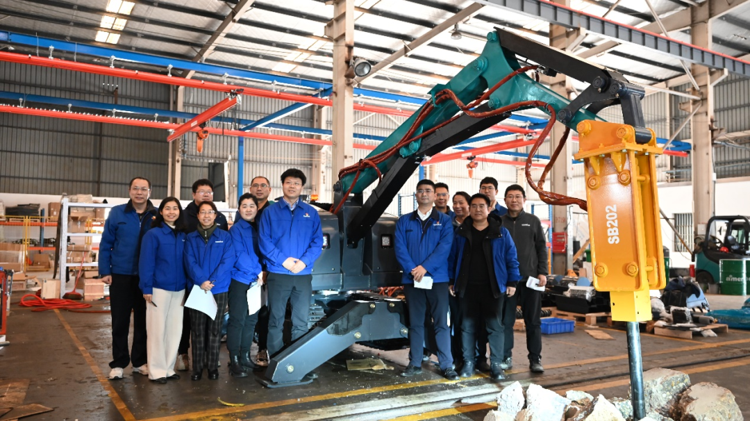 �Ʋ�Ӧ�������ܼ������ǹ��ɶԹ�����װSWR280DE�Ʋ��е�����߽���