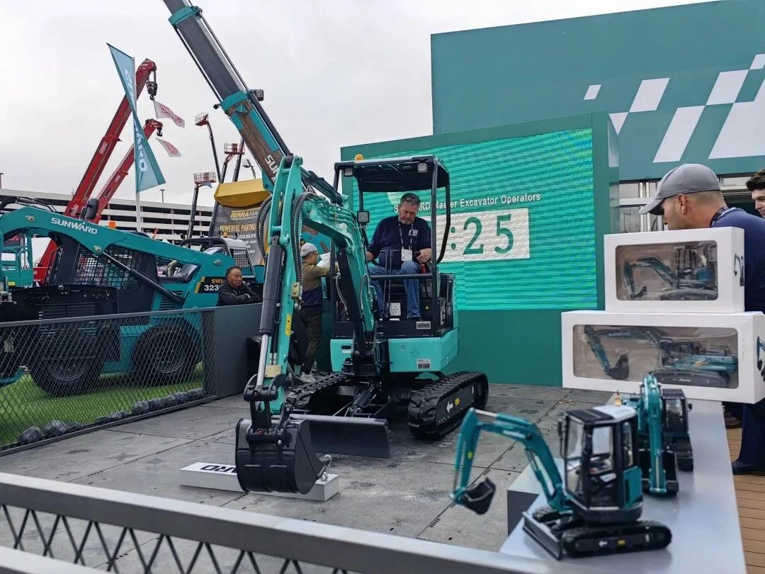 ��չֱ�� | ����쭡��������ǹ��ɶԹ�������������չʾ�й�����Ӳʵ��