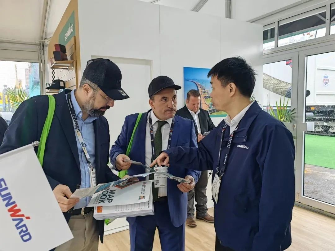 ��չֱ�� | ����쭡��������ǹ��ɶԹ�������������չʾ�й�����Ӳʵ��