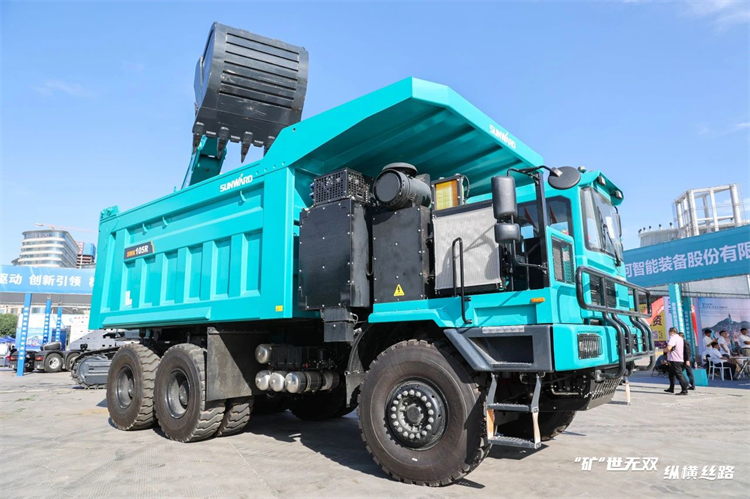 ��������˫���ݺ�˿·���ǹ��ɶԹ������������ʮ�����½����ʿ�ҵ��װ��չ����