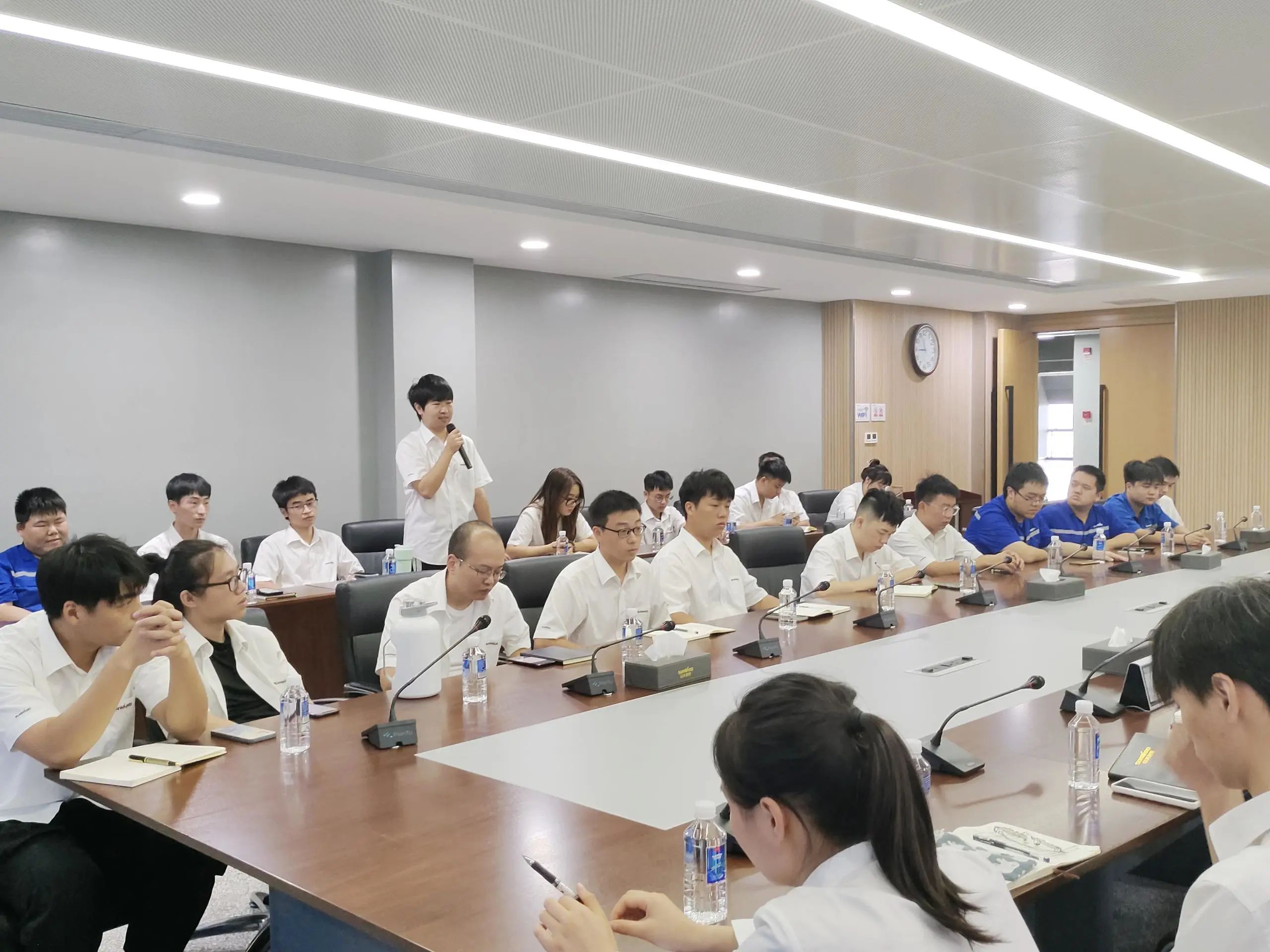 ��������������δ�����ⳡӦ���ҵ��Ա����̸������ů����֪�ģ�