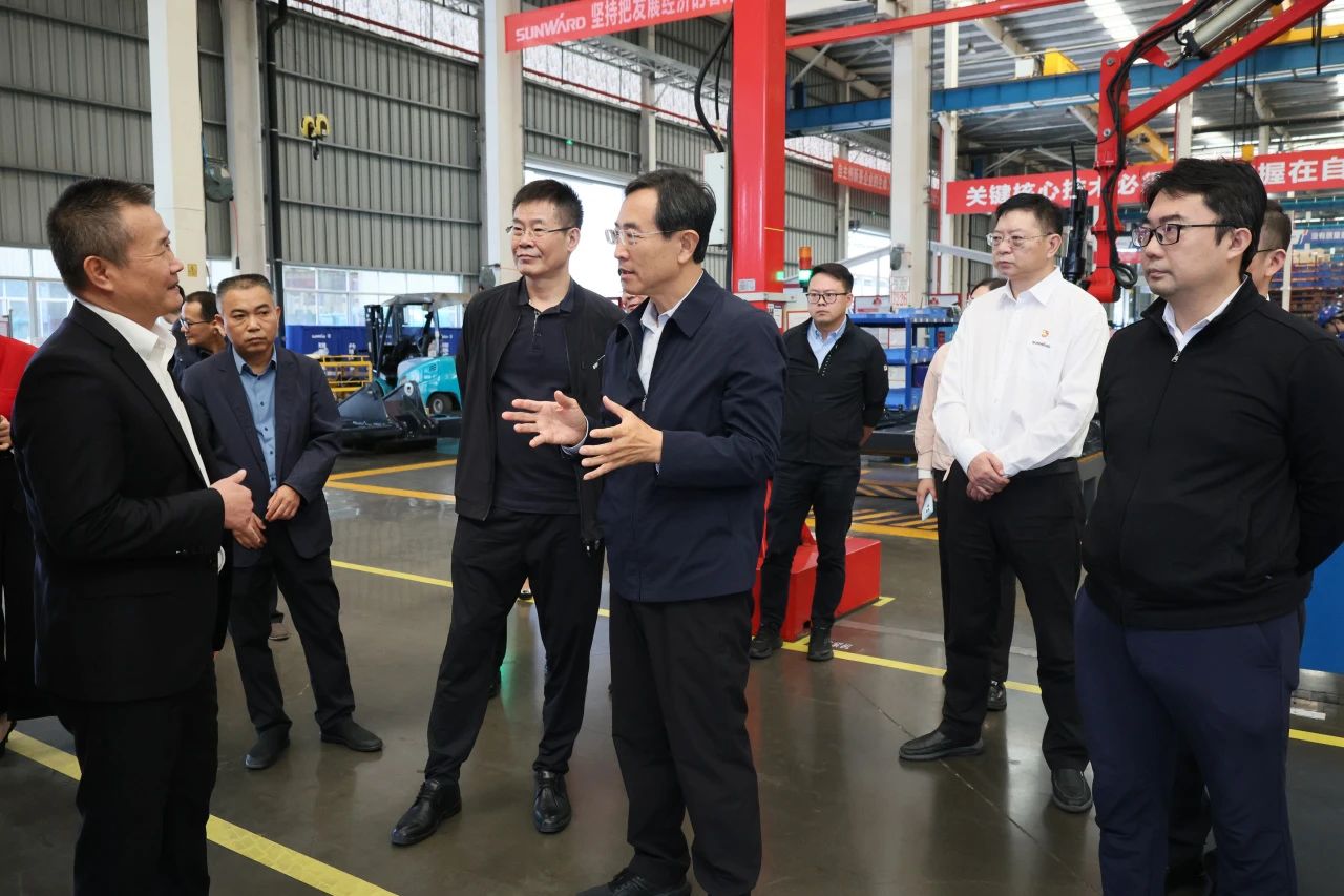 北京市政协副主席林抚生调研糖果派对官网智能