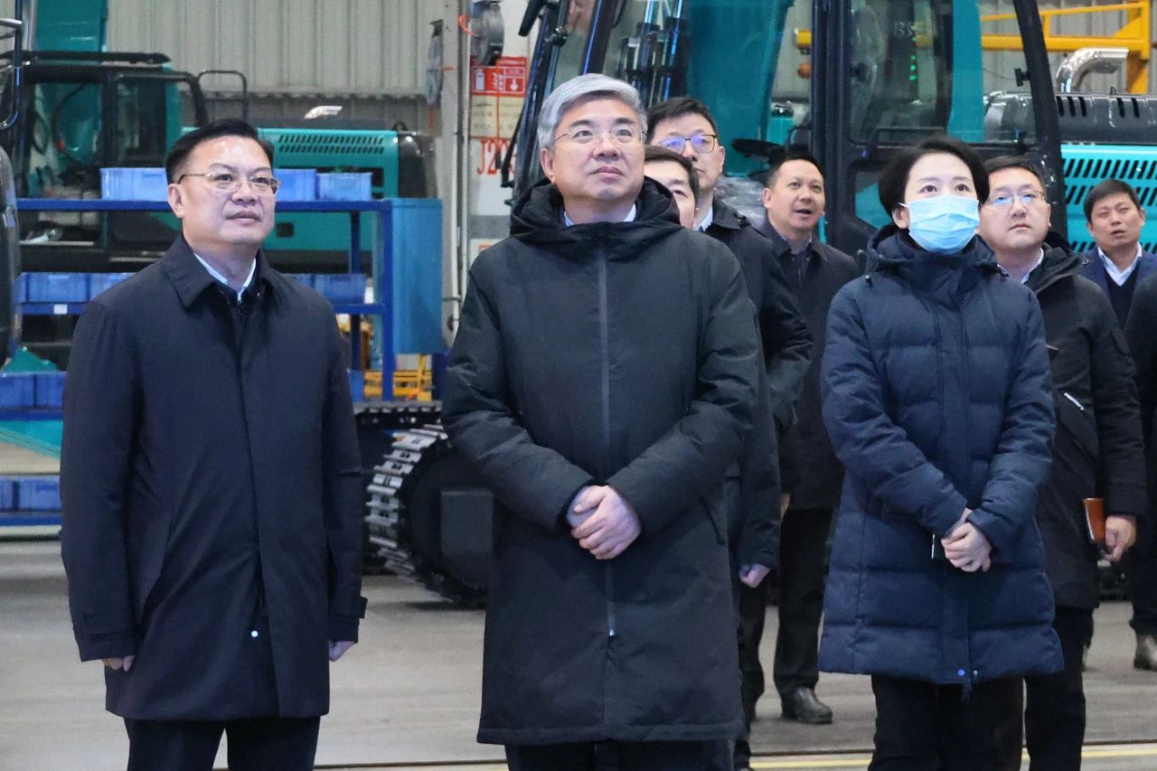 商务部部长助理唐文弘调研糖果派对官网智能