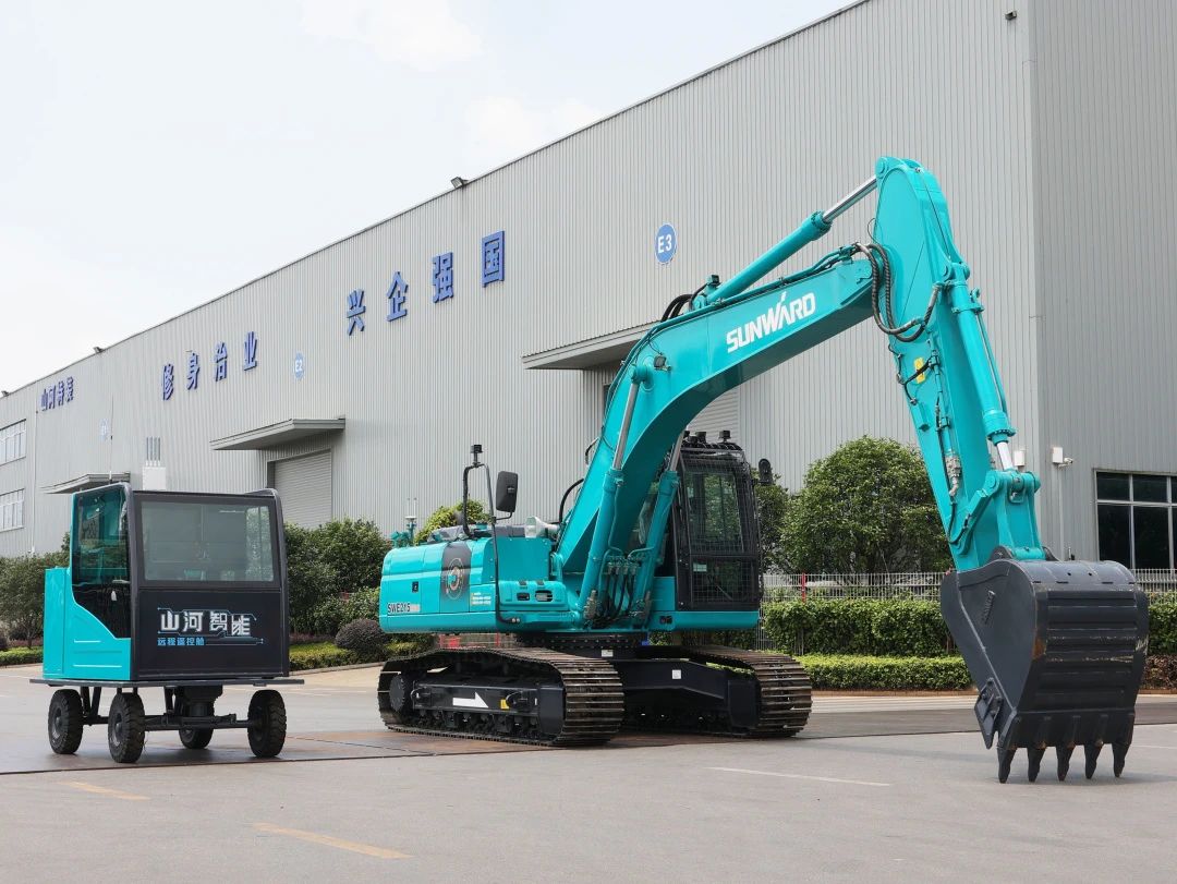 �м������������ǹ��ɶԹ�����������װ�����޹�˾������ɳ�е������߾��⹤ҵ����ʿ���Ŷӣ�