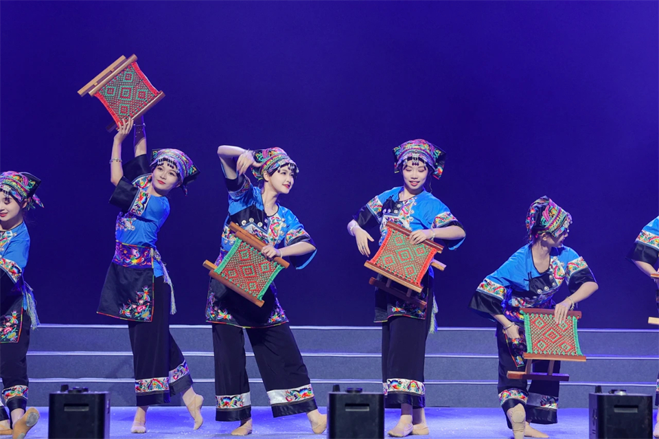 ���������ֵ ����ɼ�δ��������ף�ǹ��ɶԹ������ܽ���25�������������������ʢ�����