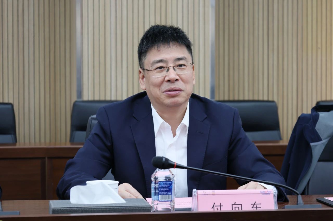 ǿǿ�Ž������ܹ��ᣡ�ǹ��ɶԹ��������뱱�����ƿƼ��濢ս�Ժ���