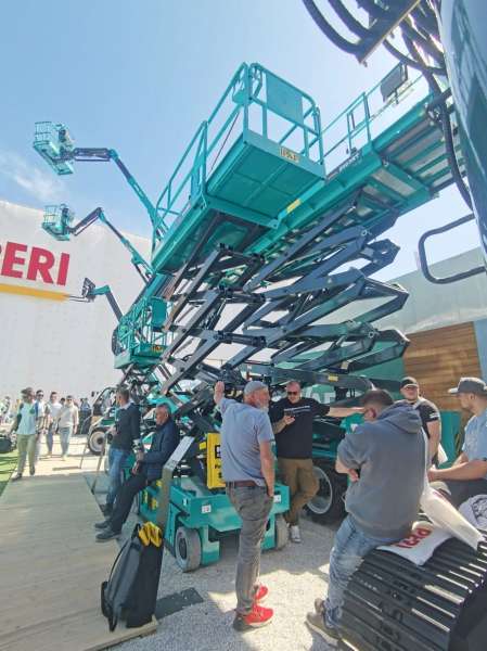 �ǹ��ɶԹ���-׷�󿵽�,����һ������