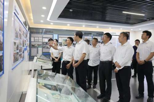 �ǹ��ɶԹ���-׷�󿵽�,����һ������