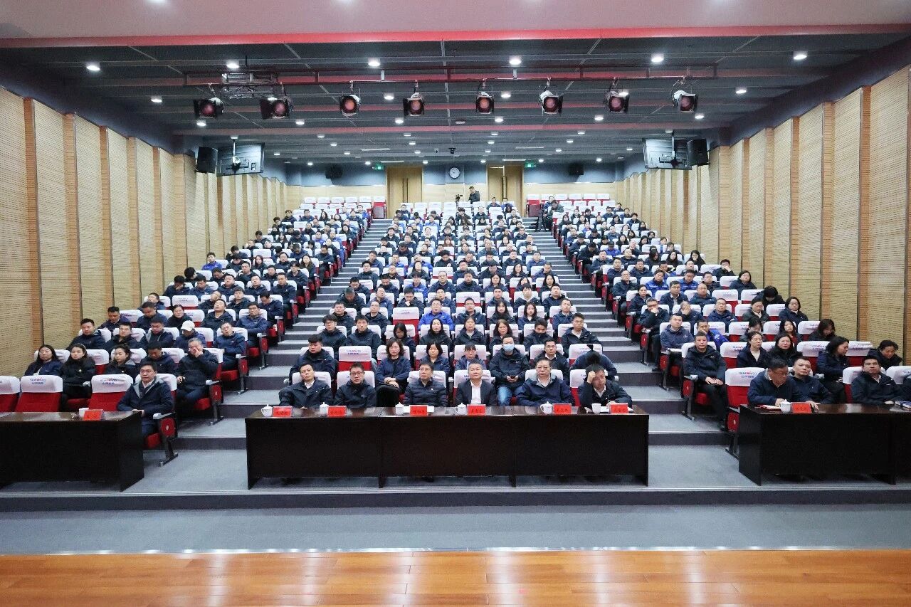 糖果派对官网智能组织集中收看十四届天下人大四次聚会开幕会